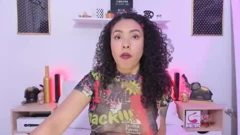 Zoe Gruber online show from 16, 10, 2025