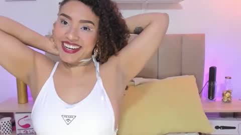 Zoe Gruber online show from 14, 11, 2025