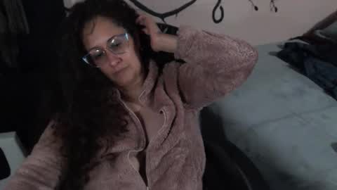 Zoe Koller online show from 21, 4, 2026