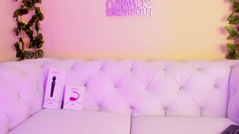 Snapshot of zoe_kravitx chatting on 13, 12, 2024 CAMILA online show from 13, 12, 2024