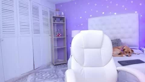 Snapshot of zoe_kravitx chatting on 8, 3, 2025 CAMILA online show from 8, 3, 2025