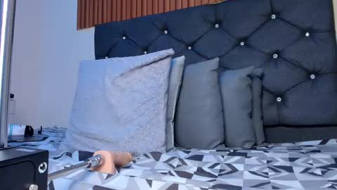 Snapshot of zoe_pss chatting on 15, 11, 2025 Zoe online show from 15, 11, 2025