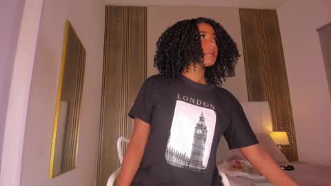 Hi guys i am Zoe  online show from 21, 2, 2026