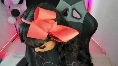 zoe_sullivan_ online show from 10, 12, 2024