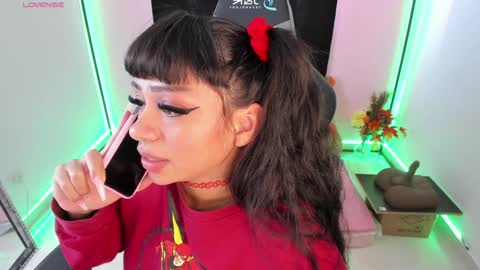 zoe_sullivan_ online show from 28, 12, 2024