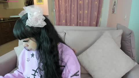 zoe_sullivan_ online show from 13, 1, 2025