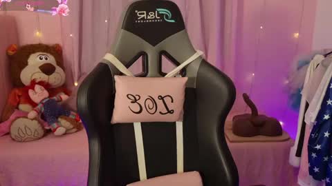 zoe_sullivan_ online show from 24, 5, 2026