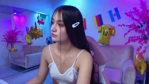 Snapshot of zoe_swan chatting on 6, 7, 2026 Zoe online show from 6, 7, 2026