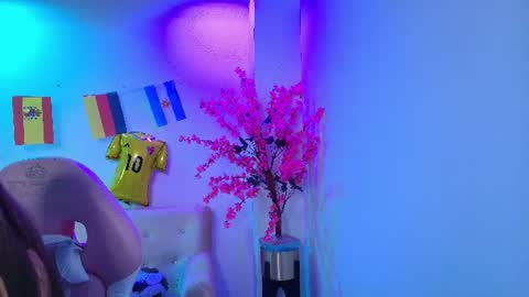 Snapshot of zoe_swan chatting on 16, 7, 2026 Zoe online show from 16, 7, 2026