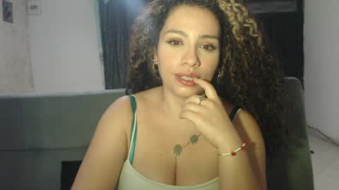 zoe tai online show from 15, 4, 2026