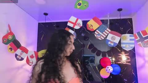 Snapshot of zoeblissxxx chatting on 12, 7, 2026 zoee online show from 12, 7, 2026