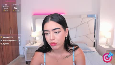 Snapshot of zoee_jackson chatting on 8, 2, 2025 zoee jackson online show from 8, 2, 2025