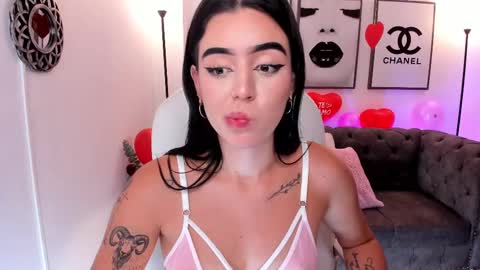 Snapshot of zoee_jackson chatting on 16, 2, 2025 zoee jackson online show from 16, 2, 2025