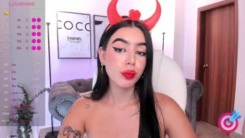 Snapshot of zoee_jackson chatting on 27, 2, 2025 zoee jackson online show from 27, 2, 2025