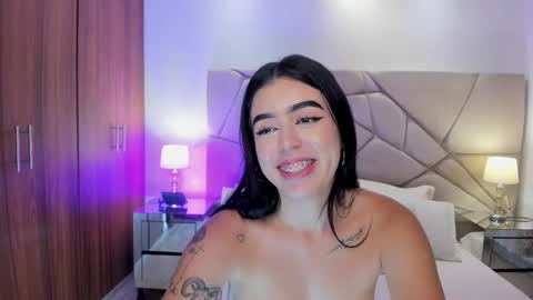 Snapshot of zoee_jackson chatting on 10, 3, 2025 zoee jackson online show from 10, 3, 2025