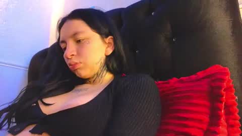 Snapshot of zoee_jhonnyy chatting on 23, 6, 2026 zoee jhonnyy online show from 23, 6, 2026
