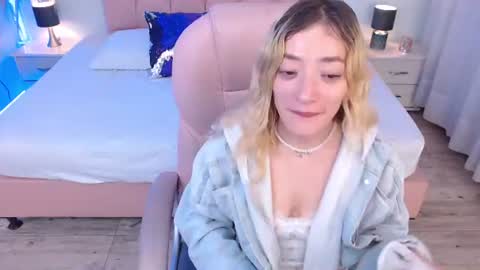 Snapshot of zoee_joness chatting on 30, 6, 2026 zoe online show from 30, 6, 2026