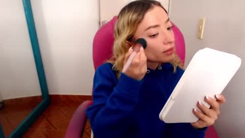 Snapshot of zoee_joness chatting on 21, 7, 2026 zoe online show from 21, 7, 2026
