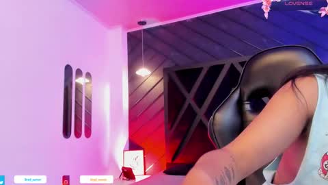 Zoe 3 online show from 4, 2, 2026