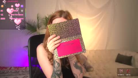 Snapshot of zoeford_ chatting on 19, 5, 2026 ZOE online show from 19, 5, 2026