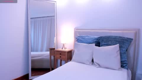 Zoes online show from 28, 1, 2025