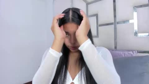 ZoeSwam online show from 5, 4, 2026