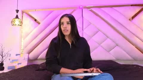 Zoe online show from 7, 4, 2026