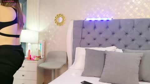Snapshot of zoewilliis chatting on 26, 4, 2026 ZoeWilliis online show from 26, 4, 2026
