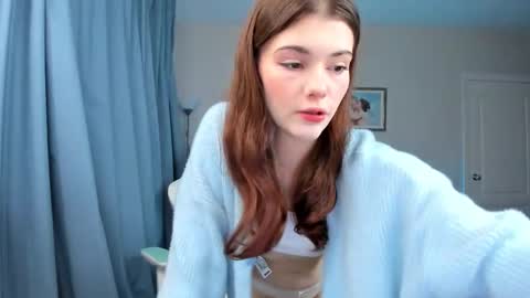 Zoey Lane online show from 17, 10, 2025