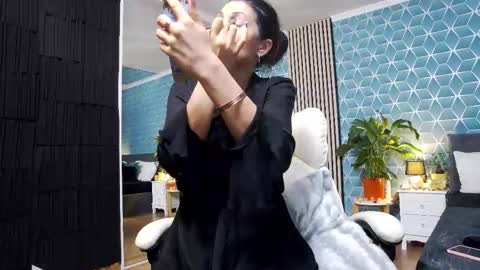 Zoey online show from 27, 11, 2025