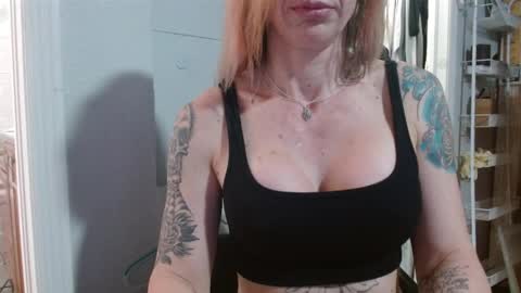 Zoey Portland online show from 29, 3, 2026