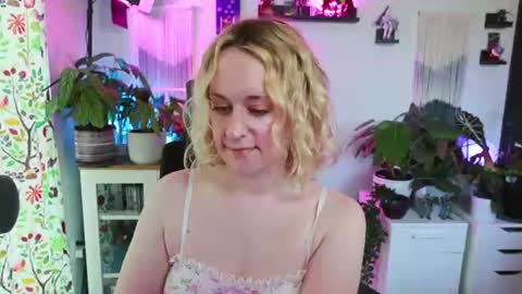 Zoey Ryan online show from 21, 6, 2026
