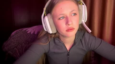 Snapshot of zofiahoetger chatting on 22, 2, 2026 Lisa online show from 22, 2, 2026