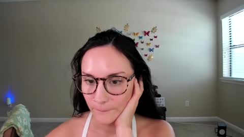 Zoie online show from 13, 9, 2025