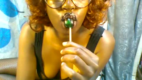 Snapshot of zolaamaya chatting on 6, 8, 2026 zolaamaya online show from 6, 8, 2026