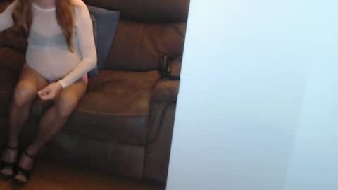 Snapshot of zolta99 chatting on 14, 9, 2025 zolta99 online show from 14, 9, 2025