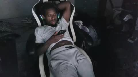 zoneingout online show from 13, 11, 2025