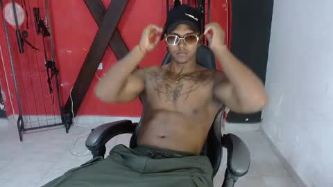 Snapshot of zoriel_derox chatting on 25, 4, 2026 Zoriel online show from 25, 4, 2026