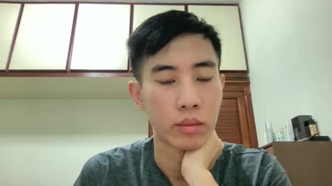 Z online show from 8, 3, 2025