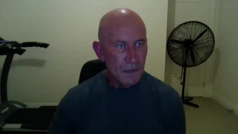 Snapshot of ztrim chatting on 8, 11, 2025 ztrim online show from 8, 11, 2025