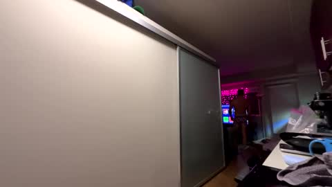 Zuko online show from 27, 2, 2025