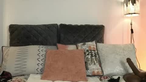 Snapshot of zuly_zahir_01 chatting on 5, 3, 2025 zuly goode online show from 5, 3, 2025