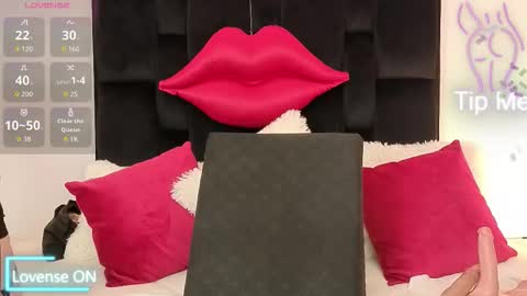 Snapshot of zuly_zahir_01 chatting on 20, 10, 2025 zuly goode online show from 20, 10, 2025