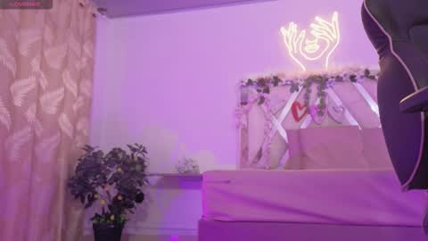 Snapshot of zury_tay chatting on 10, 11, 2025 ZURY online show from 10, 11, 2025