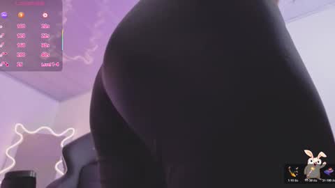 Snapshot of zury_tay chatting on 2, 12, 2025 ZURY online show from 2, 12, 2025