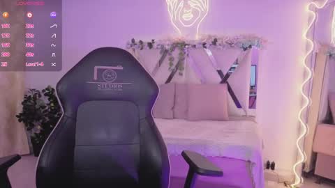 Snapshot of zury_tay chatting on 27, 4, 2026 ZURY online show from 27, 4, 2026
