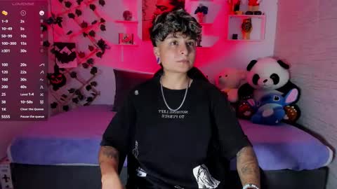 Zury Ramirez online show from 8, 11, 2025