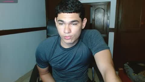 Snapshot of zyrosxk chatting on 14, 9, 2025 antonio felipe online show from 14, 9, 2025