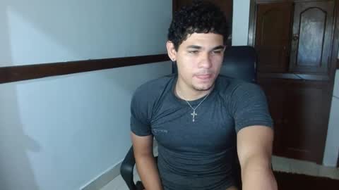 Snapshot of zyrosxk chatting on 20, 10, 2025 antonio felipe online show from 20, 10, 2025