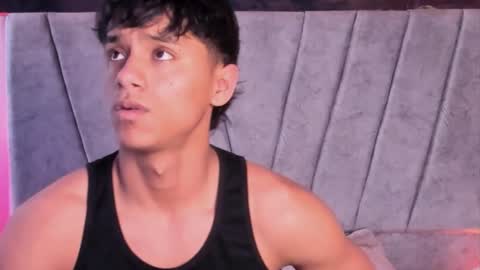 zyzz_1812 online show from 6, 1, 2026